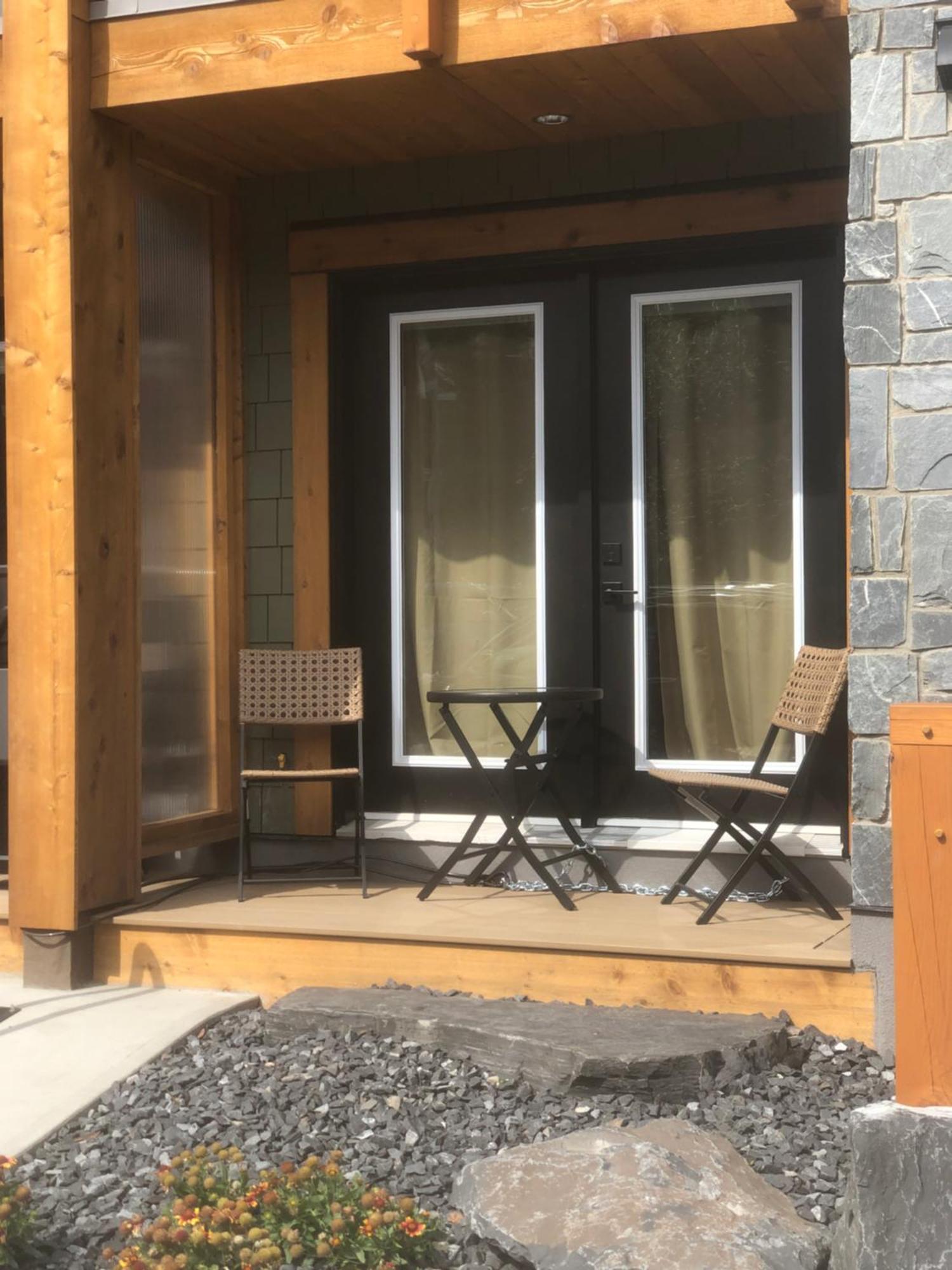 Special! New Downtown Mtn View Free Parking 2B&2B Apartment Canmore Ngoại thất bức ảnh